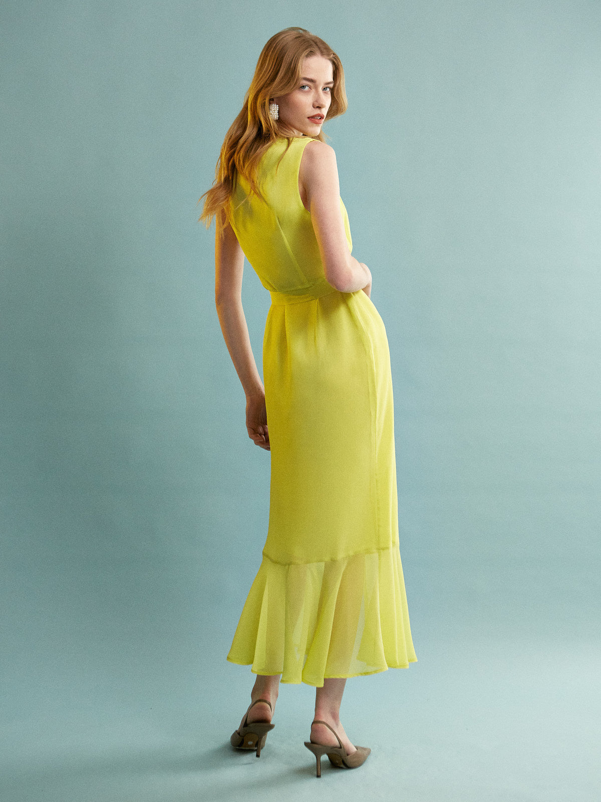 Amaya button sleeveless yellow dress