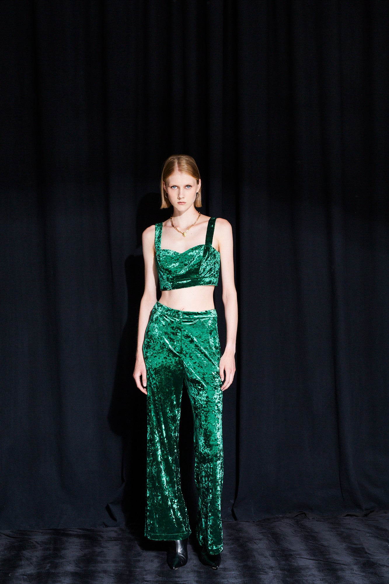 Annabel velvet green pants